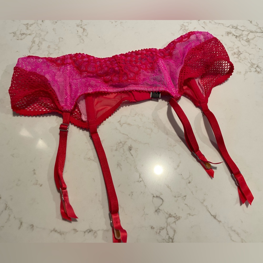 (2) Victoria’s Secret garter belts - M/L